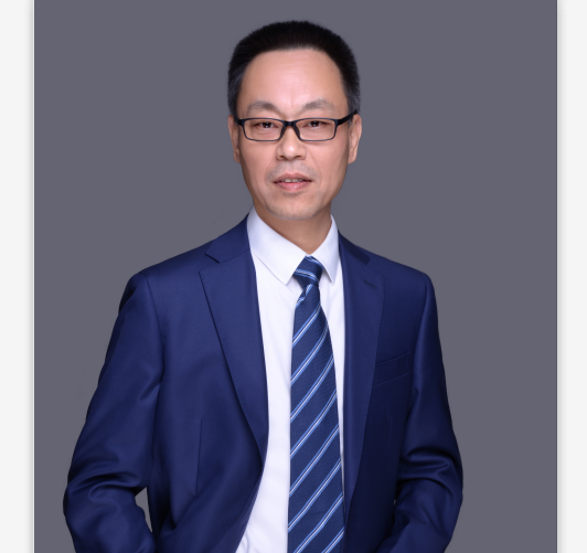  唐咏 世界酒店联盟副主席、金茂（中国）酒店投资管理有限公司执行董事、总经理